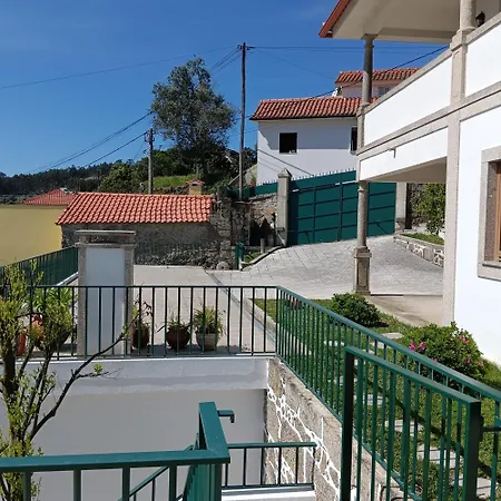 Casa Do Laranjal * Curvos