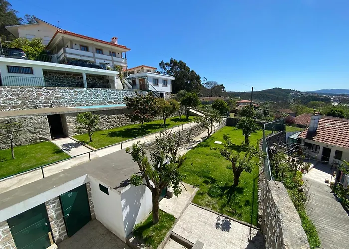 Casa Do Laranjal * Curvos